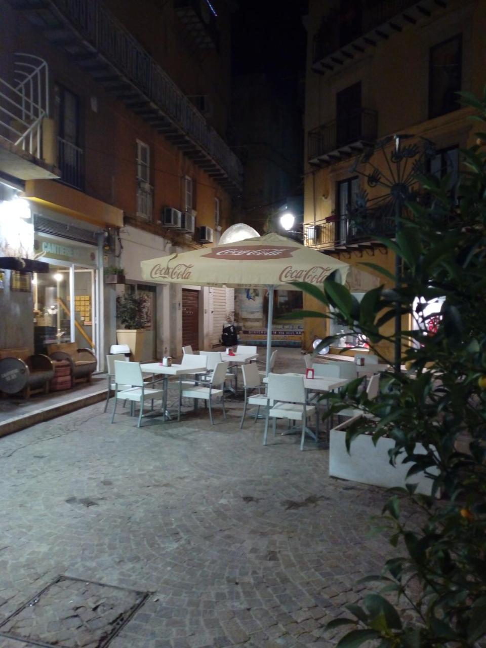 B&B Le Lumie "Il Cortiletto Del Centro" Агридженто Экстерьер фото